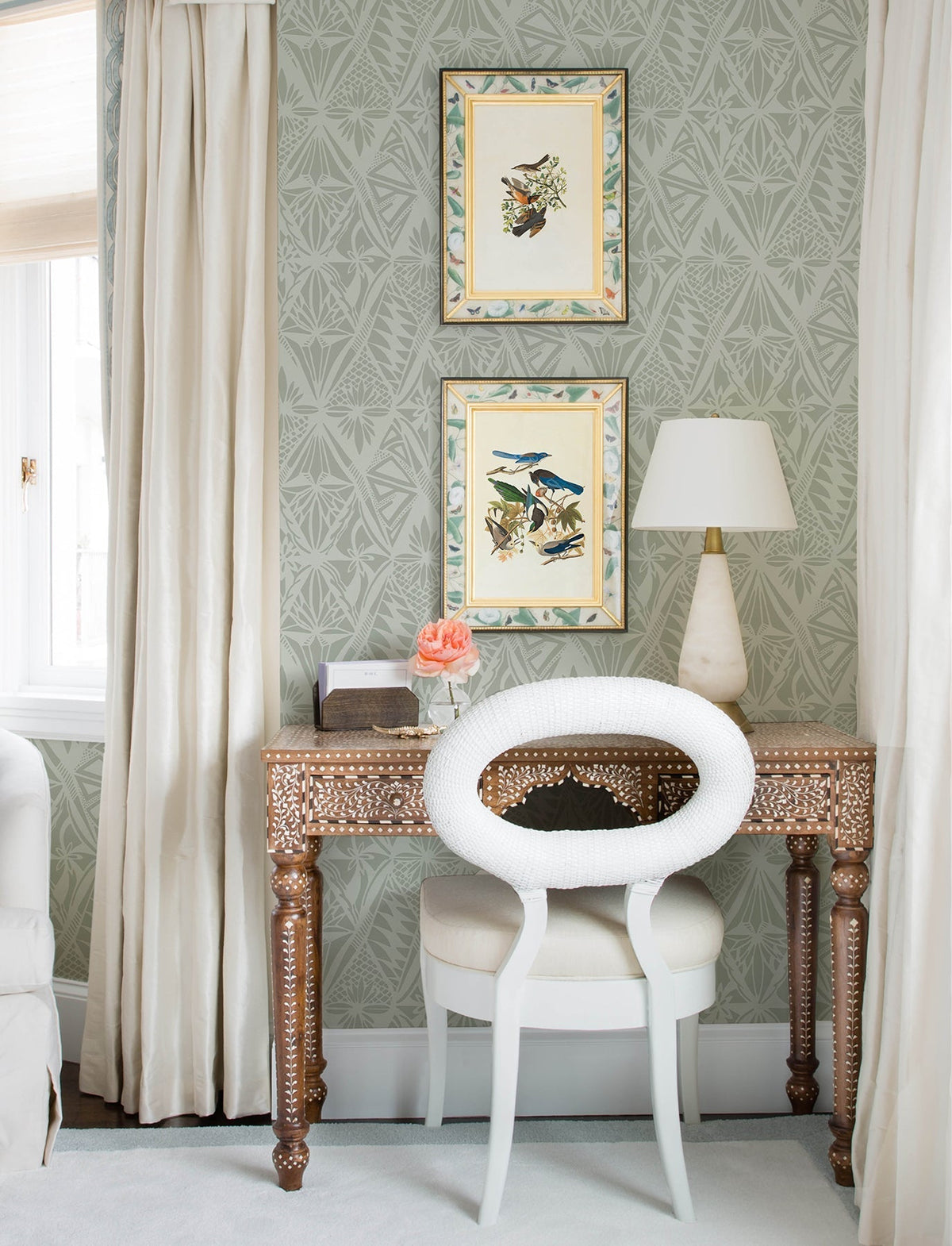 4146-27209-peel-and-stick-wallpaper-room-scene-detail-closeup