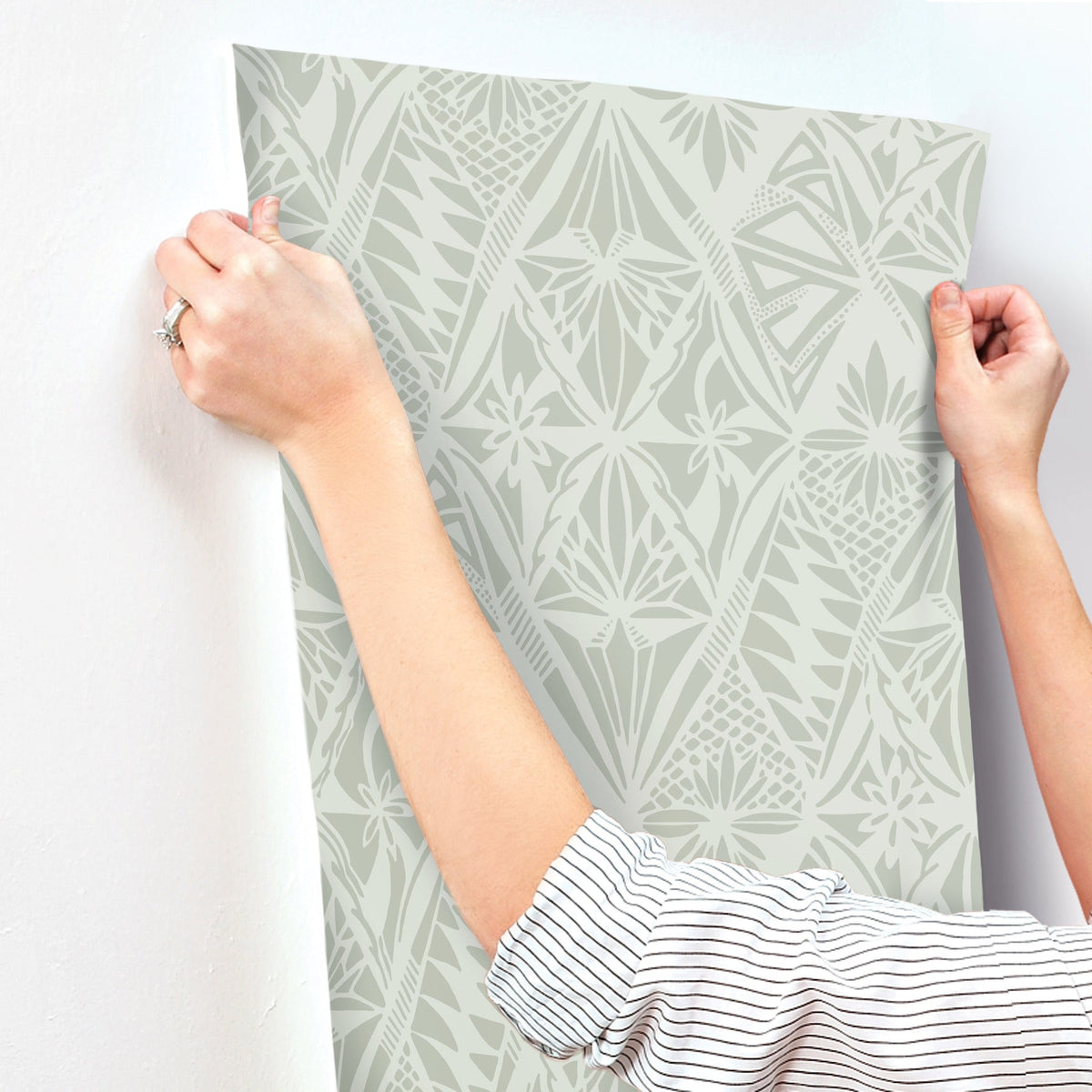 4146-27209-peel-and-stick-wallpaper-stick-application-step
