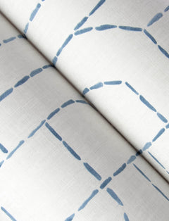 4146-27222-peel-and-stick-wallpaper-detail-closeup