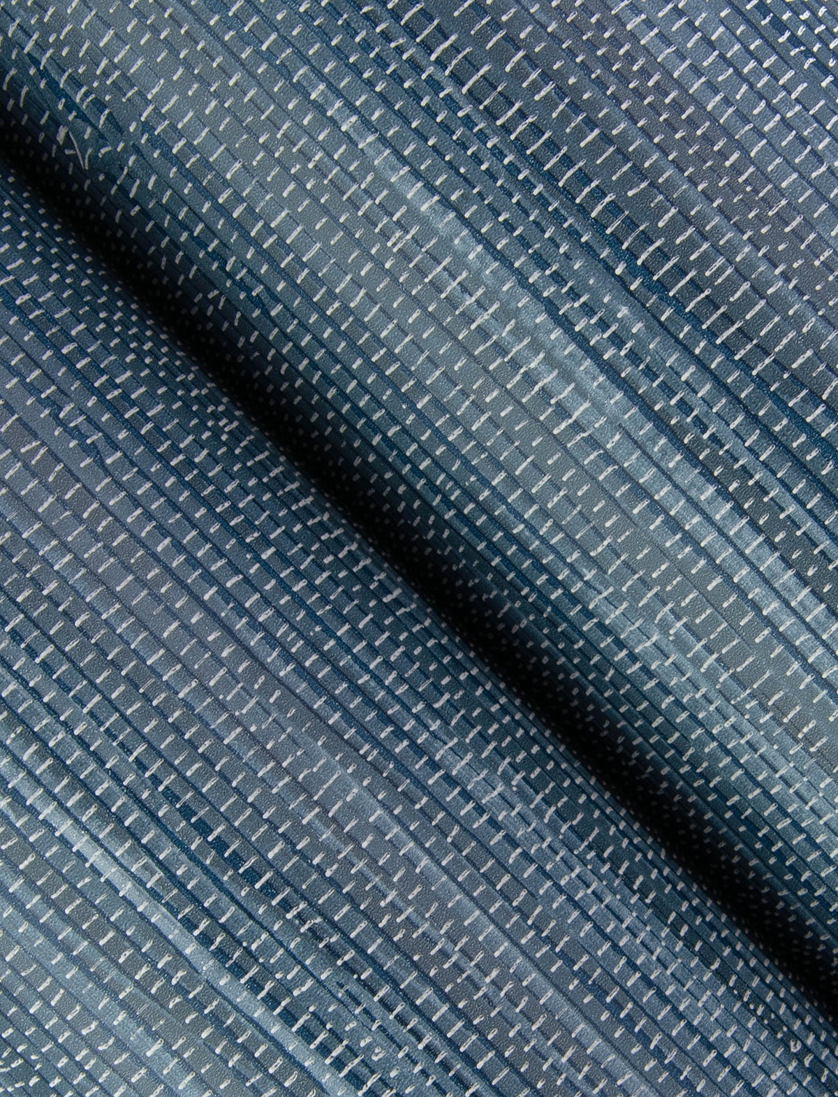 4147-27260-peel-and-stick-wallpaper-detail-closeup