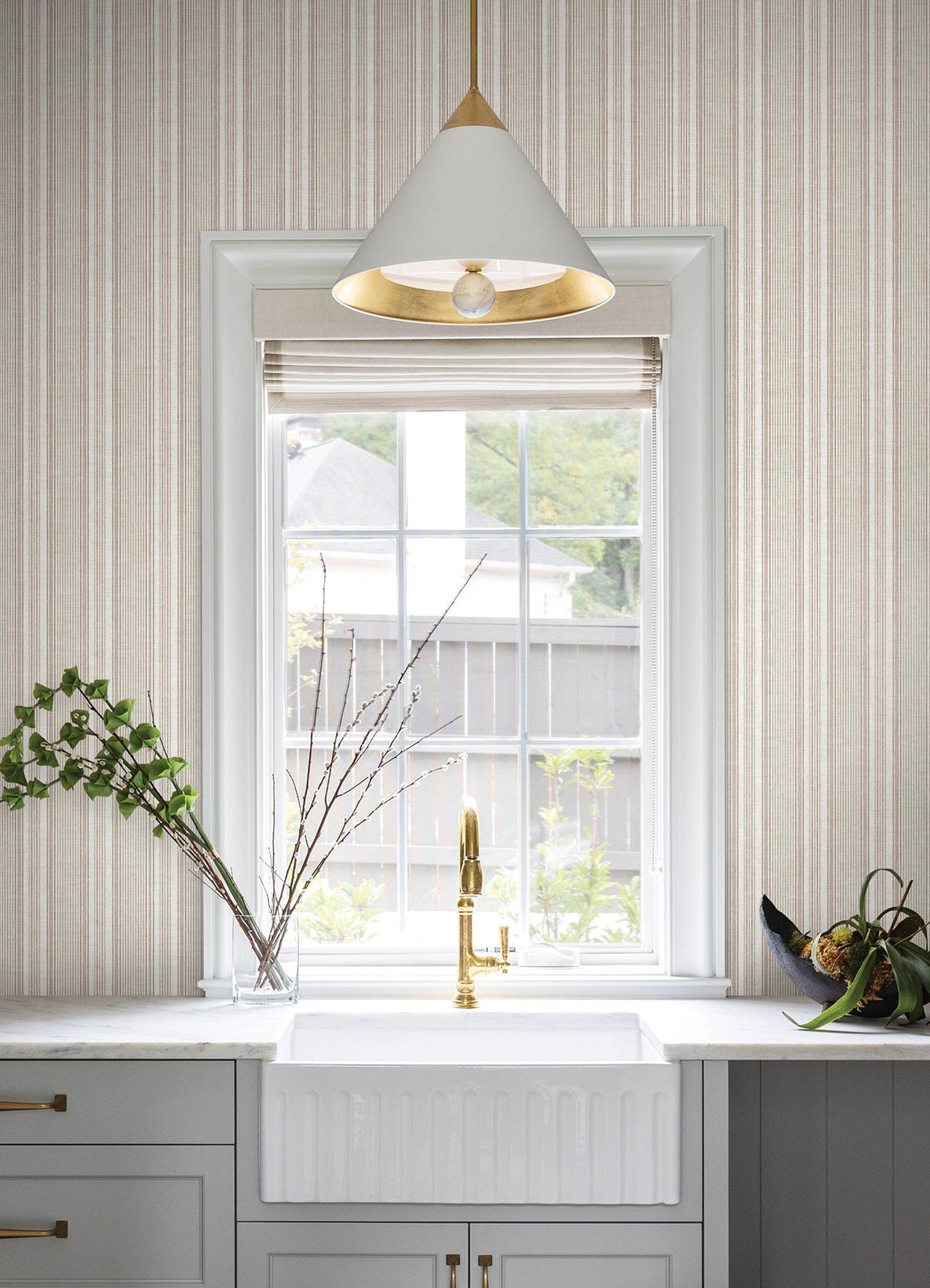 4147-27396-peel-and-stick-wallpaper-room-scene