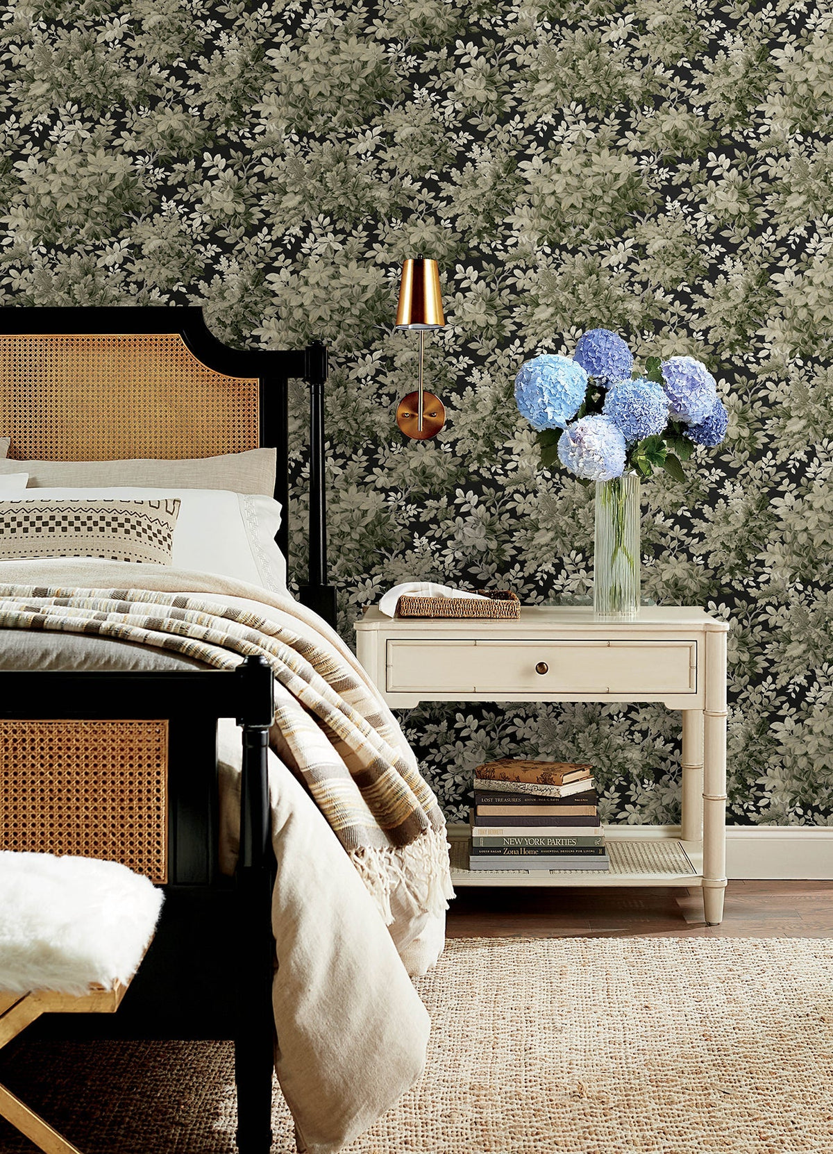 4147-80005-peel-and-stick-wallpaper-room-scene