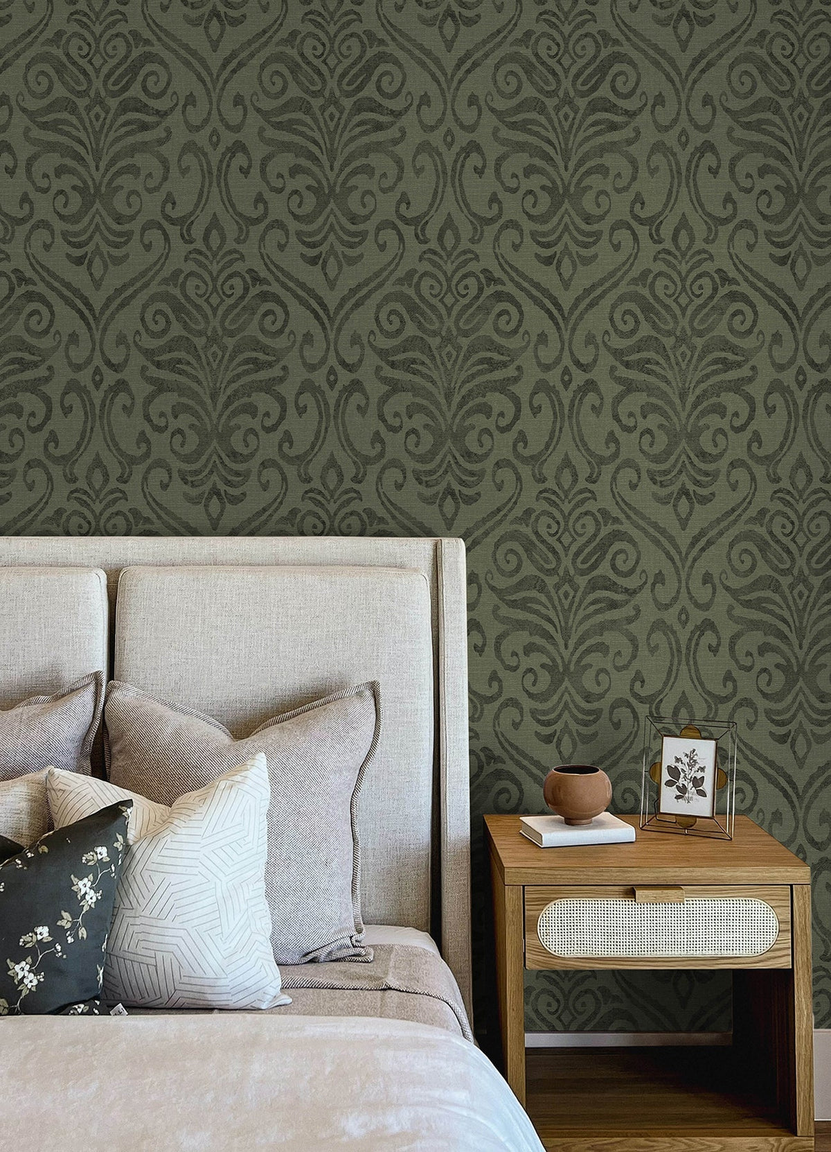 4148-27440-peel-and-stick-wallpaper-room-scene-detail-closeup