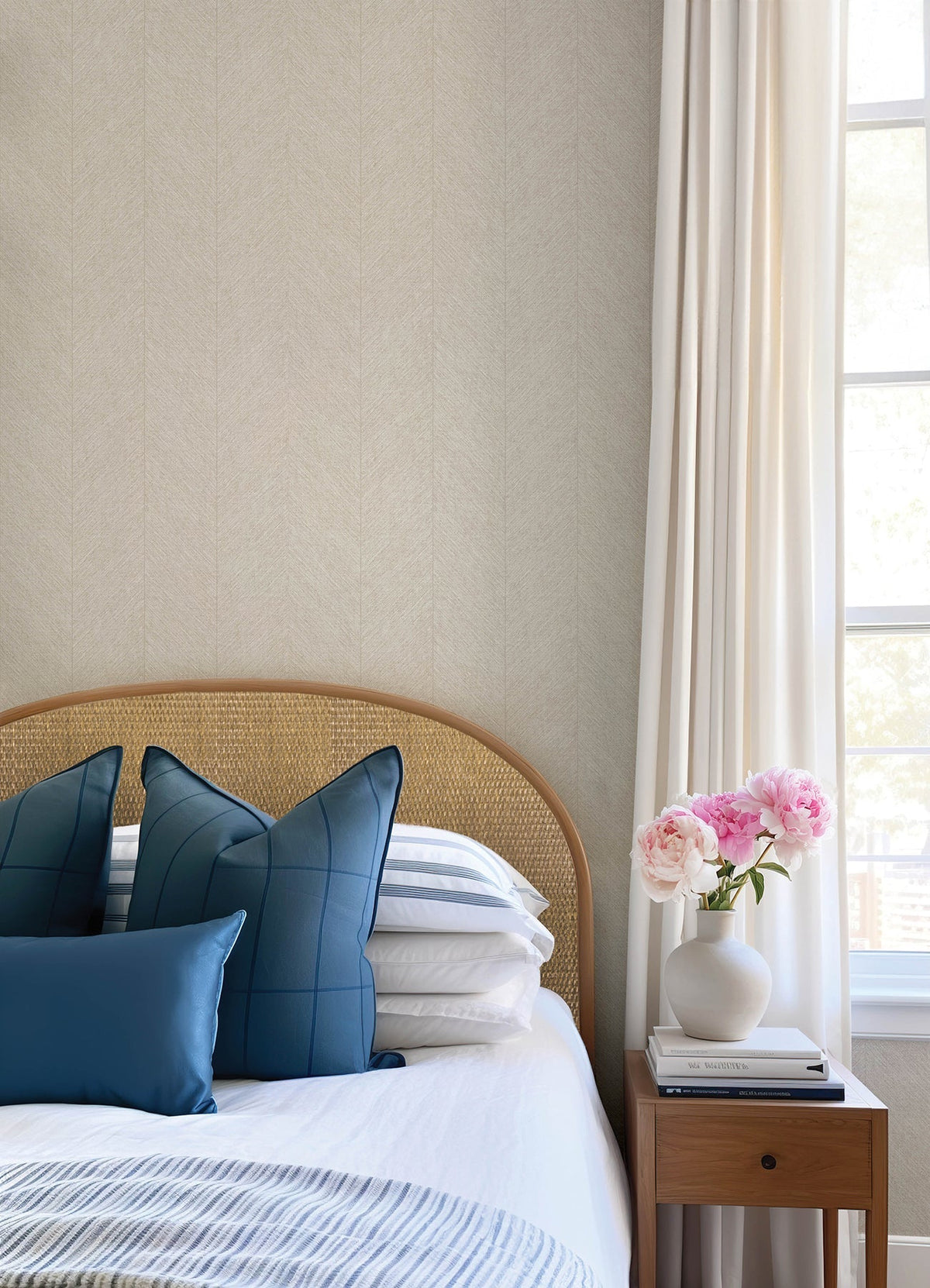 4155-27316-peel-and-stick-wallpaper-room-scene