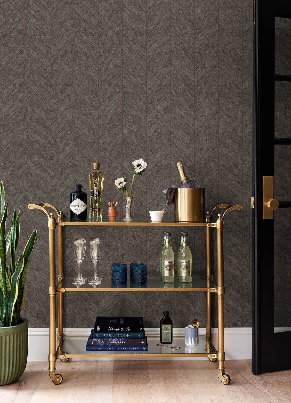 4155-27318-peel-and-stick-wallpaper-room-scene