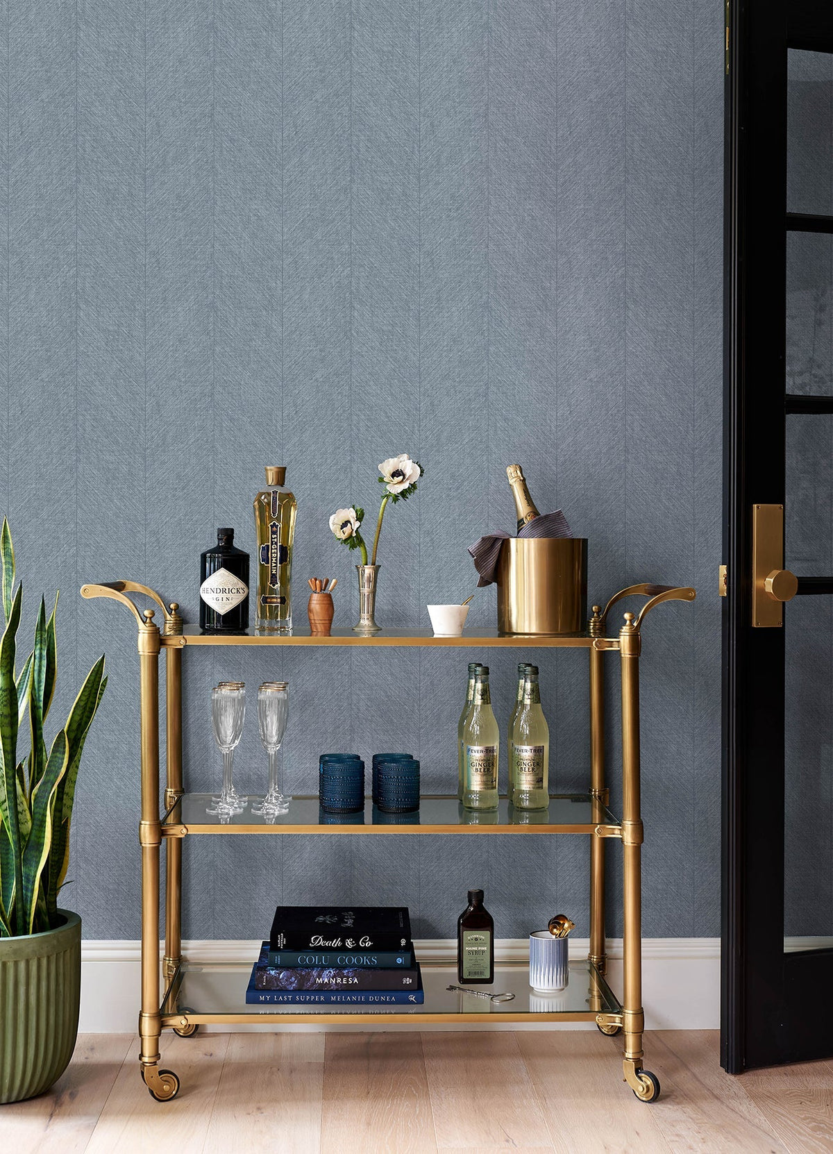 4155-27319-peel-and-stick-wallpaper-room-scene