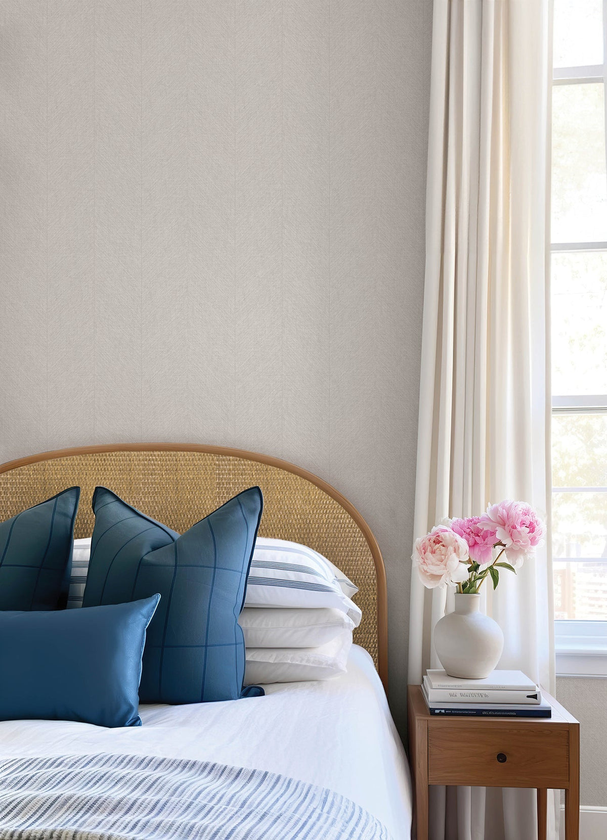 4155-27322-peel-and-stick-wallpaper-room-scene