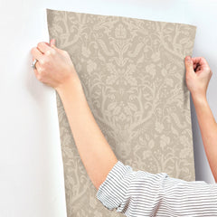 4169-12705-peel-and-stick-wallpaper-stick-application-step
