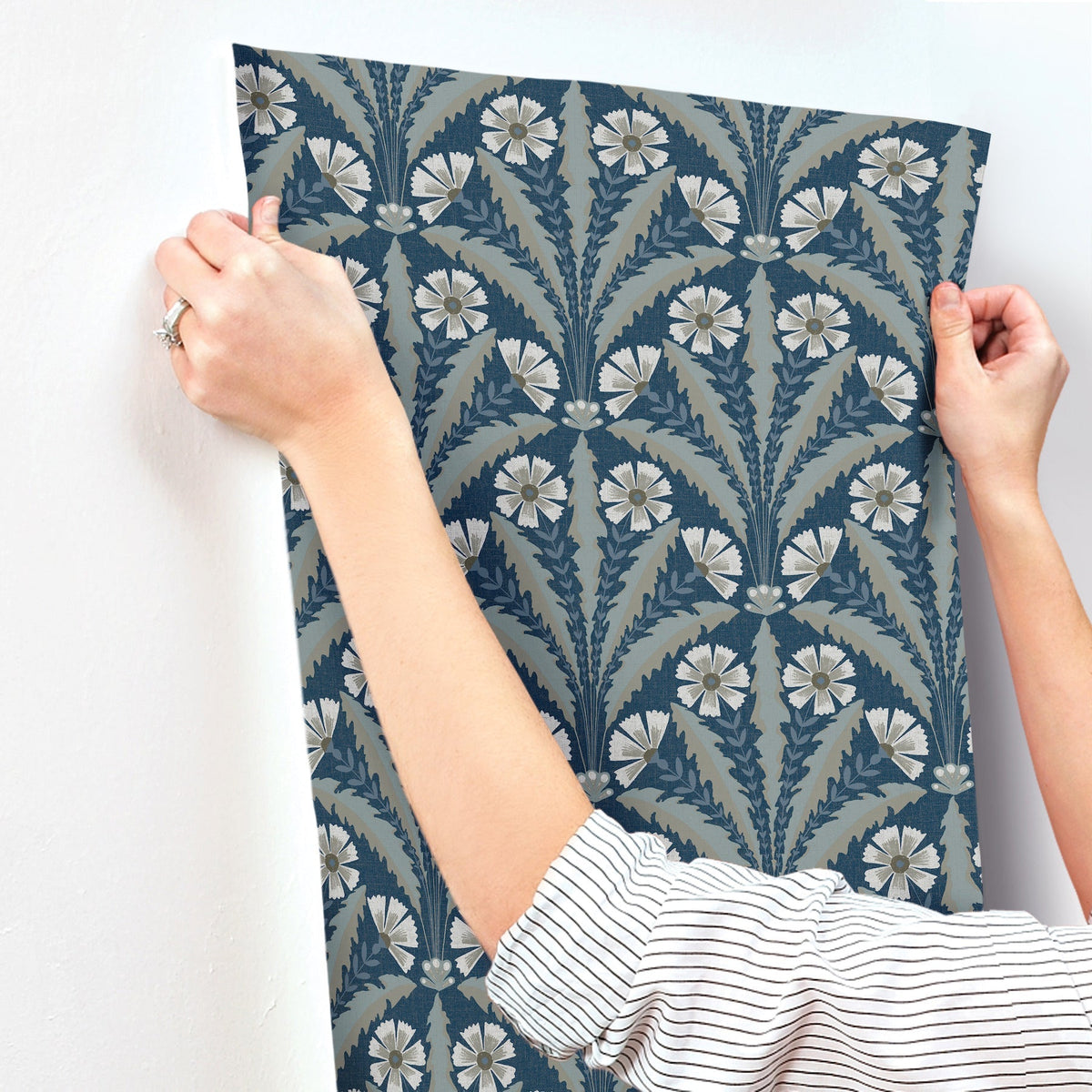 4169-27600-peel-and-stick-wallpaper-stick-application-step