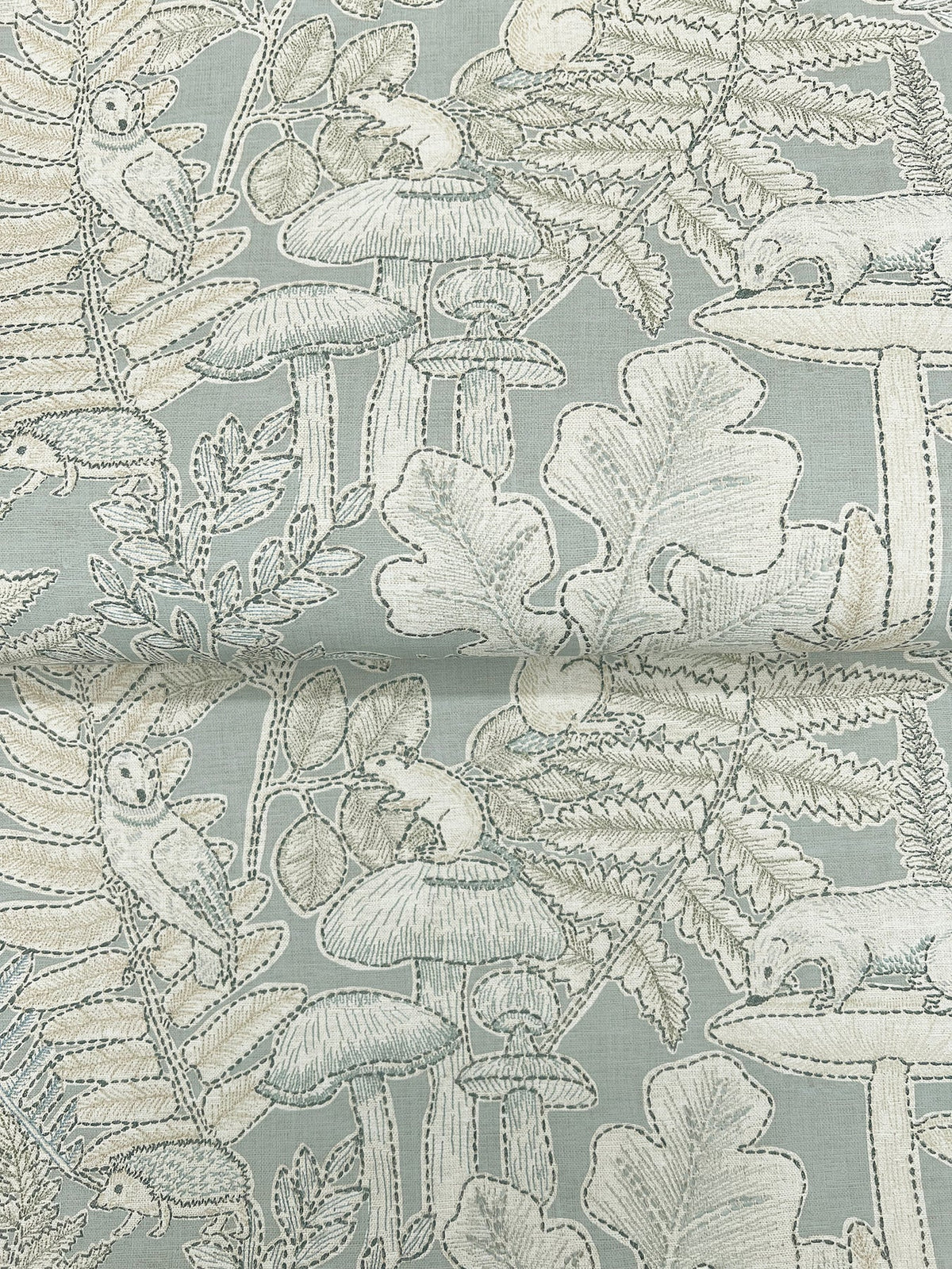 4169-83104-peel-and-stick-wallpaper-detail-closeup