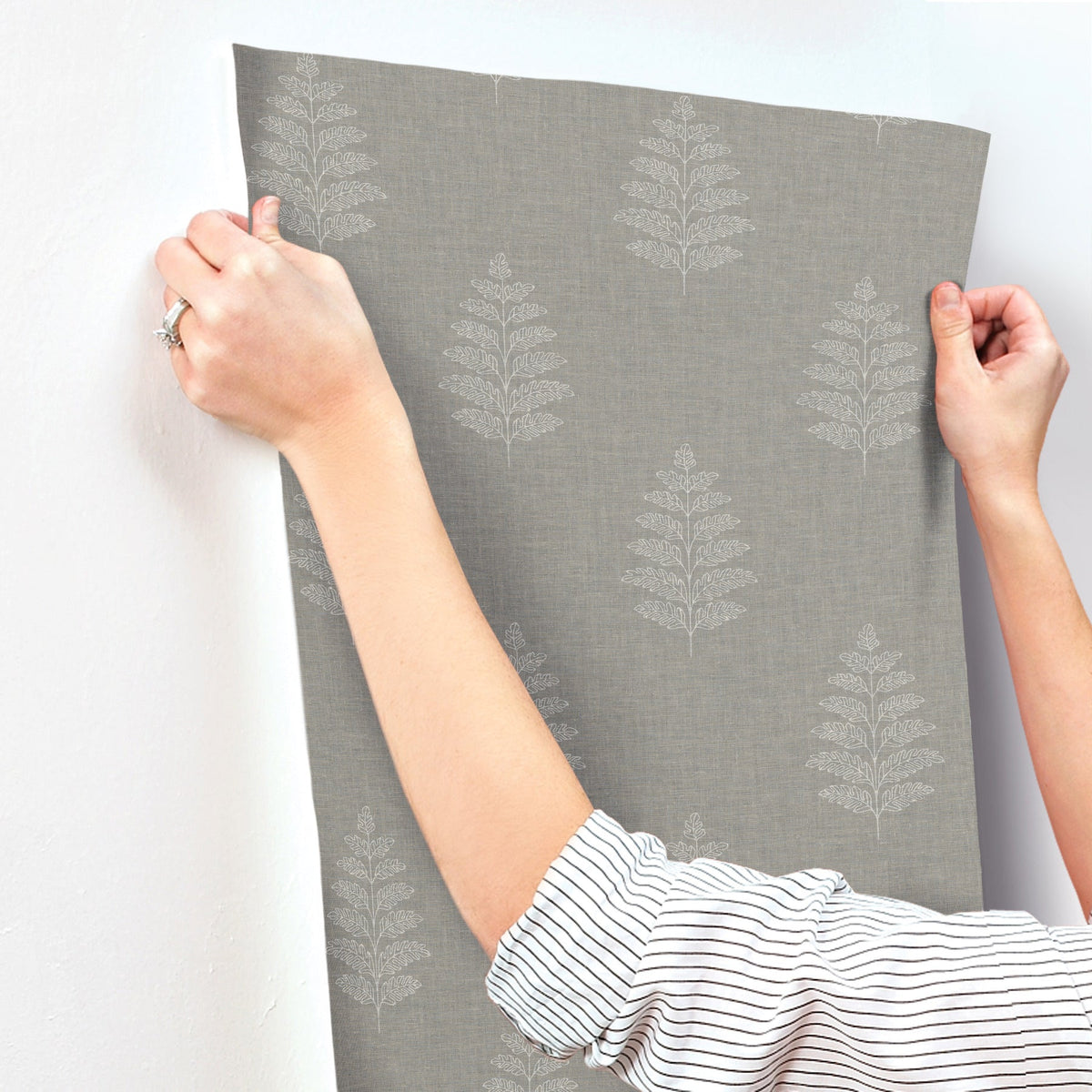 4169-83128-peel-and-stick-wallpaper-stick-application-step