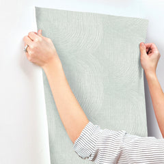 4172-27505-peel-and-stick-wallpaper-stick-application-step