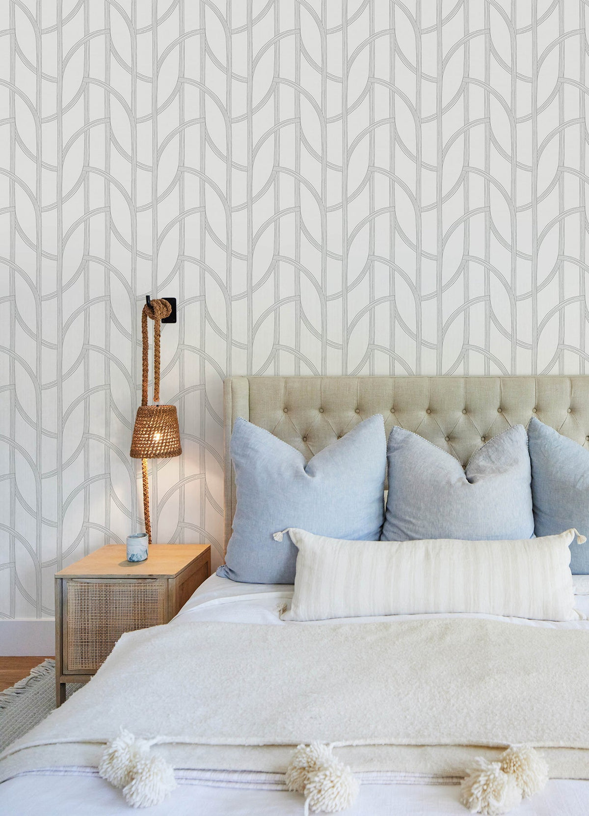 4172-82011-peel-and-stick-wallpaper-room-scene