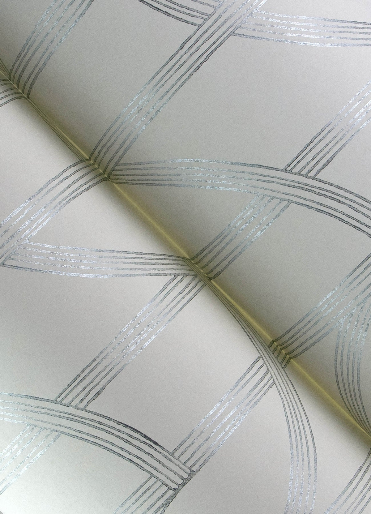 4172-82011-peel-and-stick-wallpaper-detail-closeup