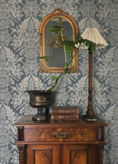 4173-27622-peel-and-stick-wallpaper-room-scene-detail-closeup