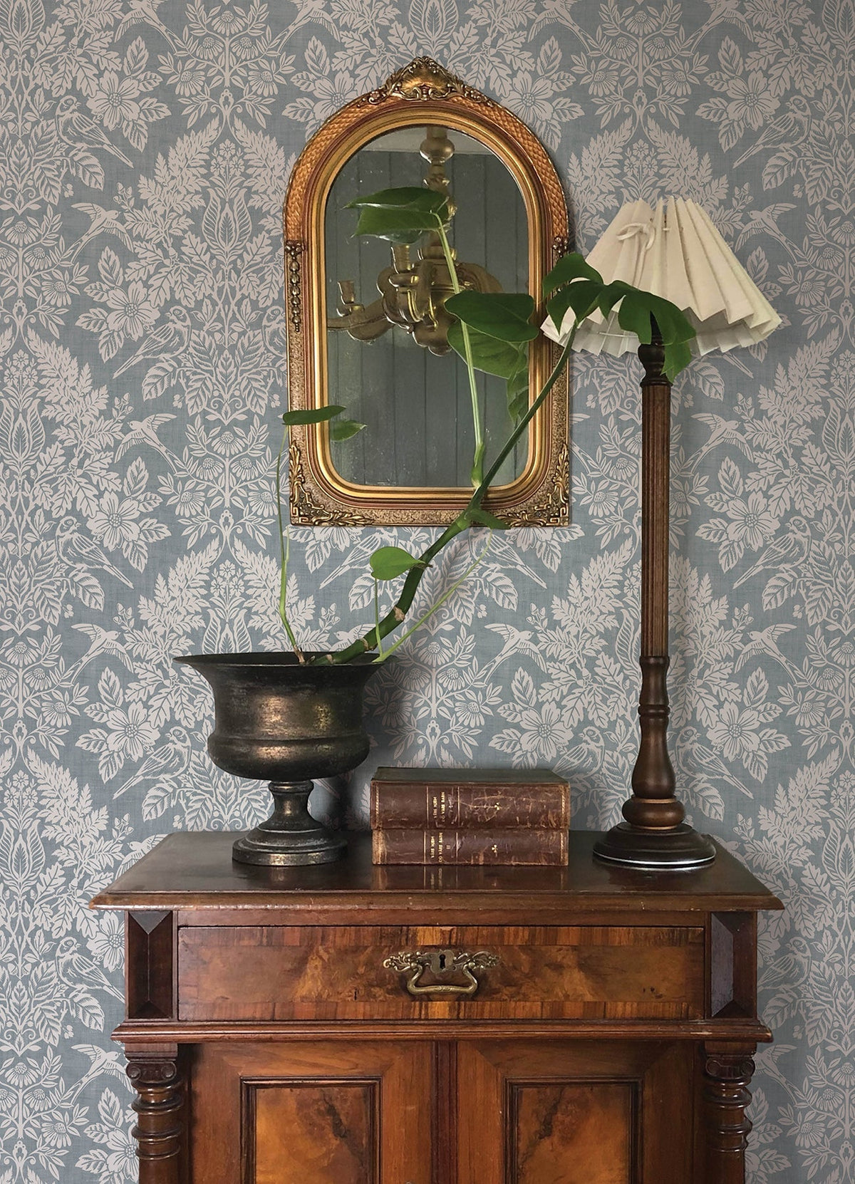 4173-27623-peel-and-stick-wallpaper-room-scene-detail-closeup