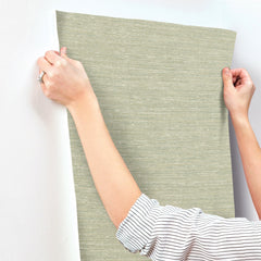 4173-27652-peel-and-stick-wallpaper-stick-application-step