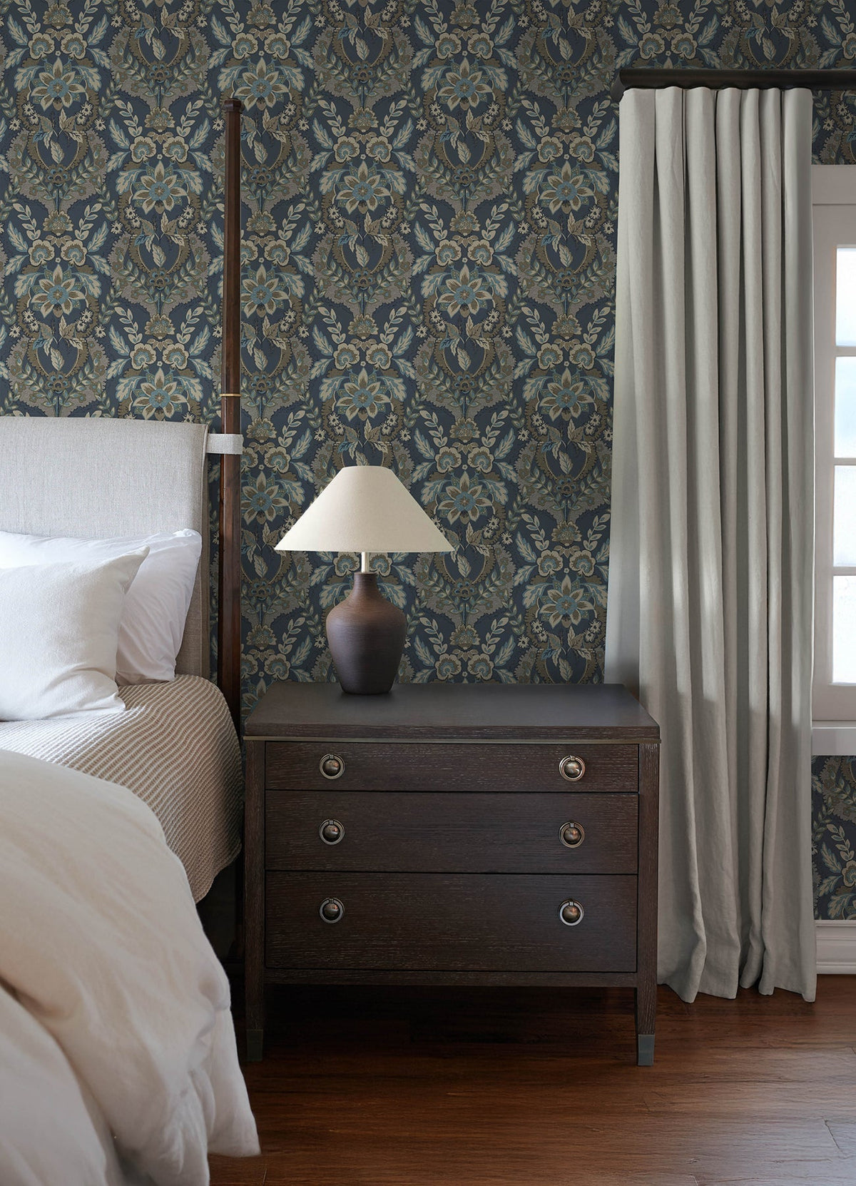 4173-27653-peel-and-stick-wallpaper-room-scene