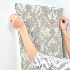 4173-27655-peel-and-stick-wallpaper-stick-application-step