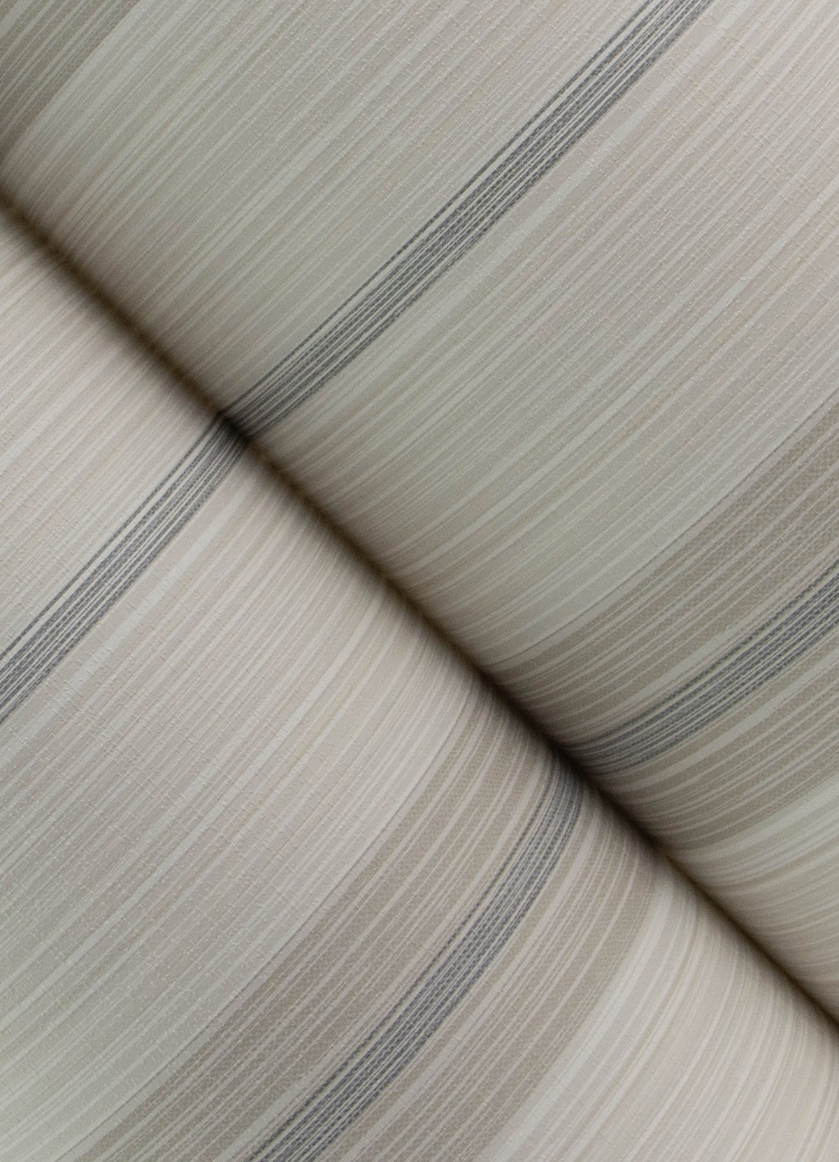 4173-27661-peel-and-stick-wallpaper-detail-closeup