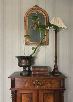 4173-27662-peel-and-stick-wallpaper-room-scene-detail-closeup
