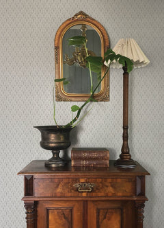 4173-27672-peel-and-stick-wallpaper-room-scene-detail-closeup