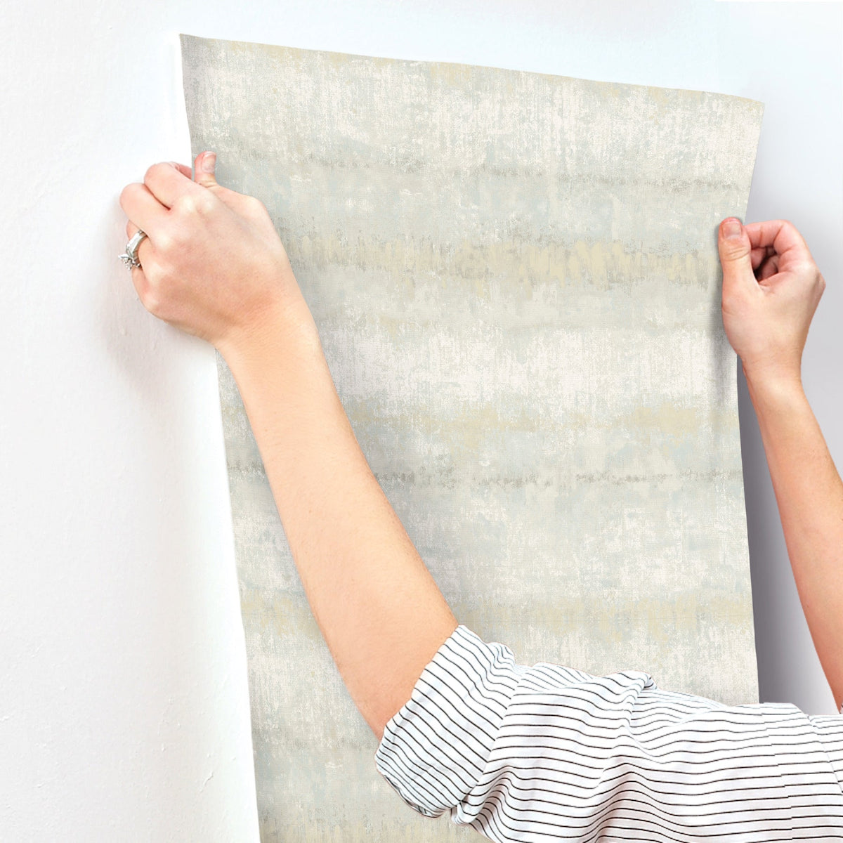 4177-27732-peel-and-stick-wallpaper-stick-application-step