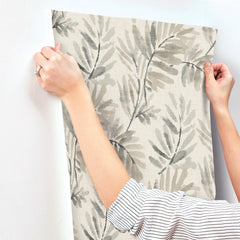 4177-27741-peel-and-stick-wallpaper-stick-application-step