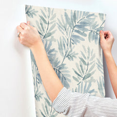 4177-27743-peel-and-stick-wallpaper-stick-application-step