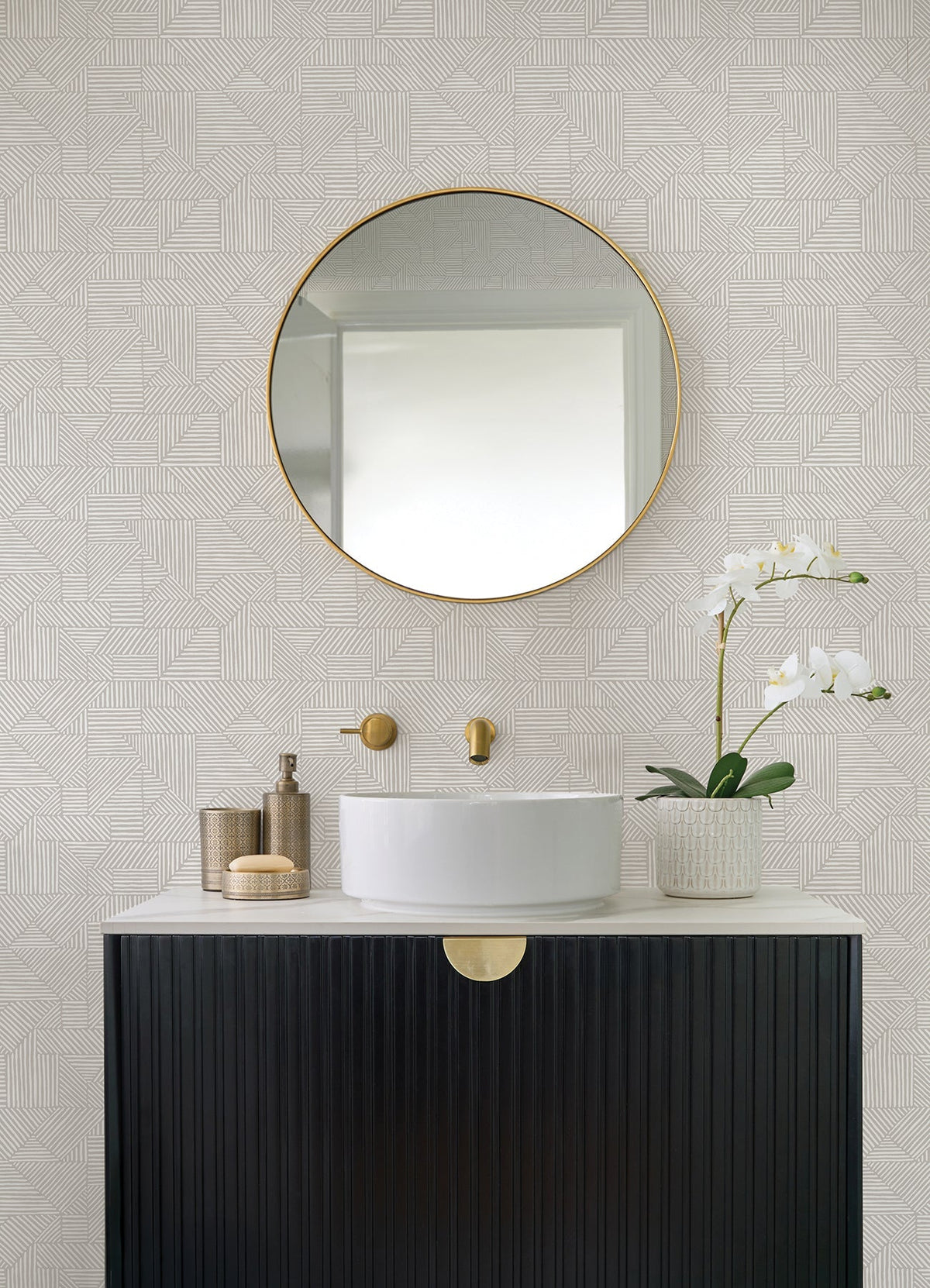 4177-83300-peel-and-stick-wallpaper-room-scene-detail-closeup