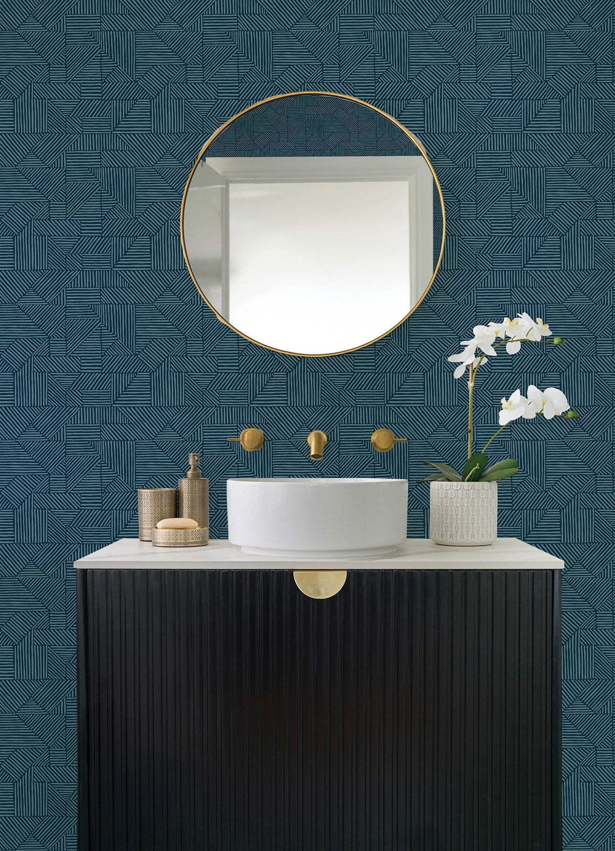 4177-83301-peel-and-stick-wallpaper-room-scene-detail-closeup