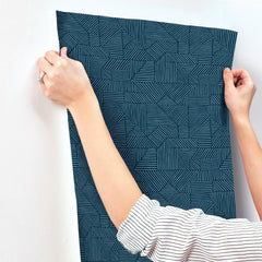 4177-83301-peel-and-stick-wallpaper-stick-application-step