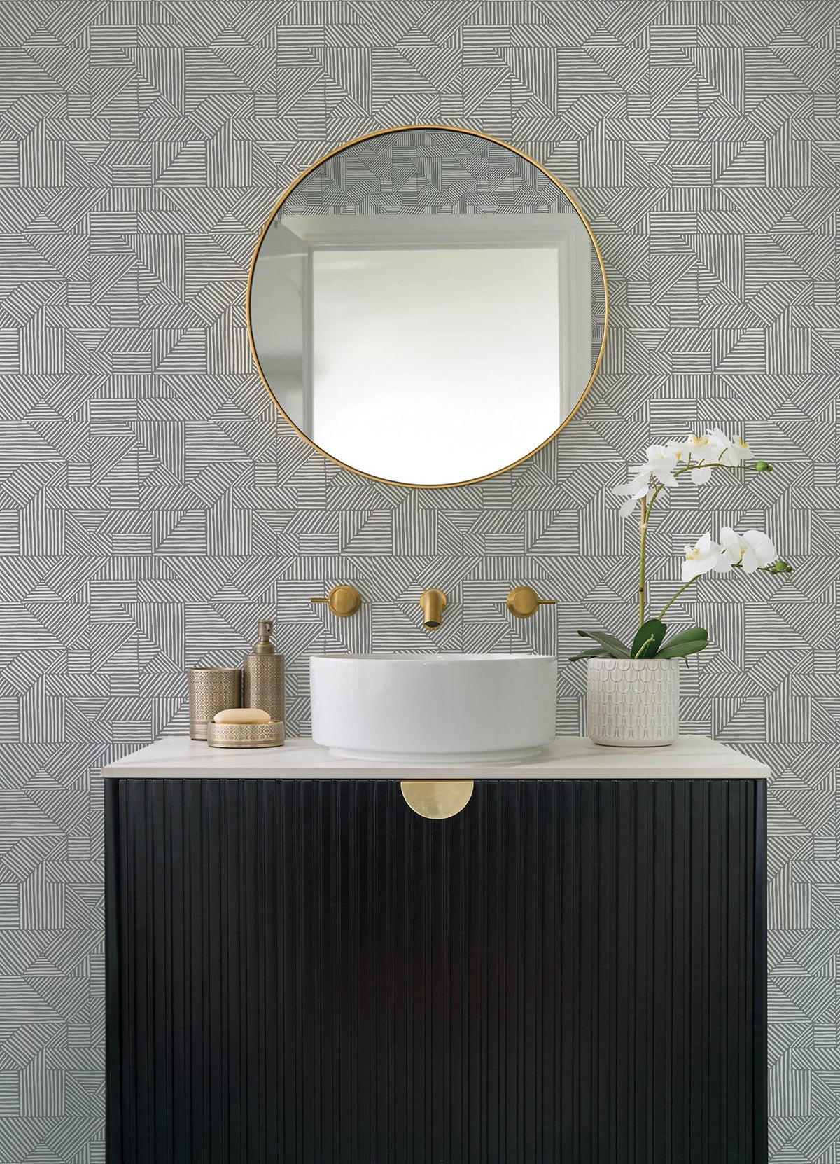 4177-83302-peel-and-stick-wallpaper-room-scene-detail-closeup