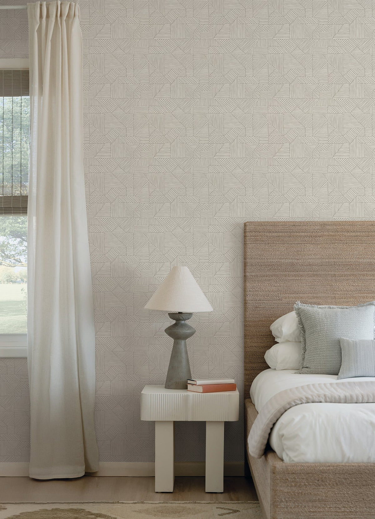 4177-83303-peel-and-stick-wallpaper-room-scene