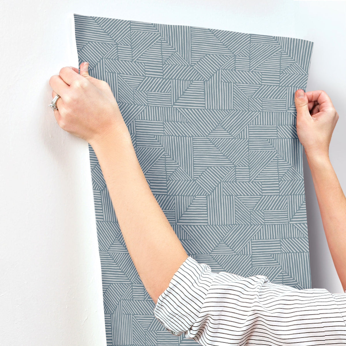 4177-83304-peel-and-stick-wallpaper-stick-application-step