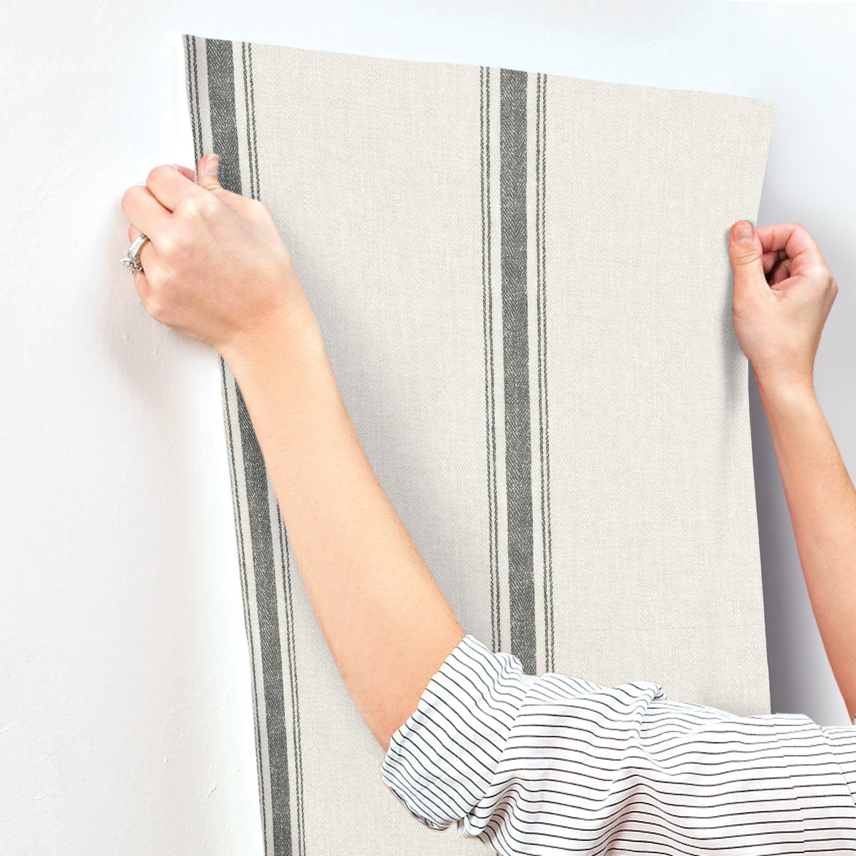 4192-70066-peel-and-stick-wallpaper-stick-application-step