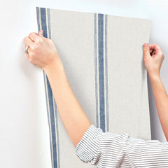 4192-70067-peel-and-stick-wallpaper-stick-application-step