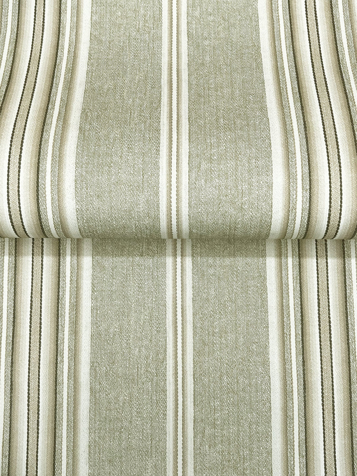4192-83121-peel-and-stick-wallpaper-detail-closeup