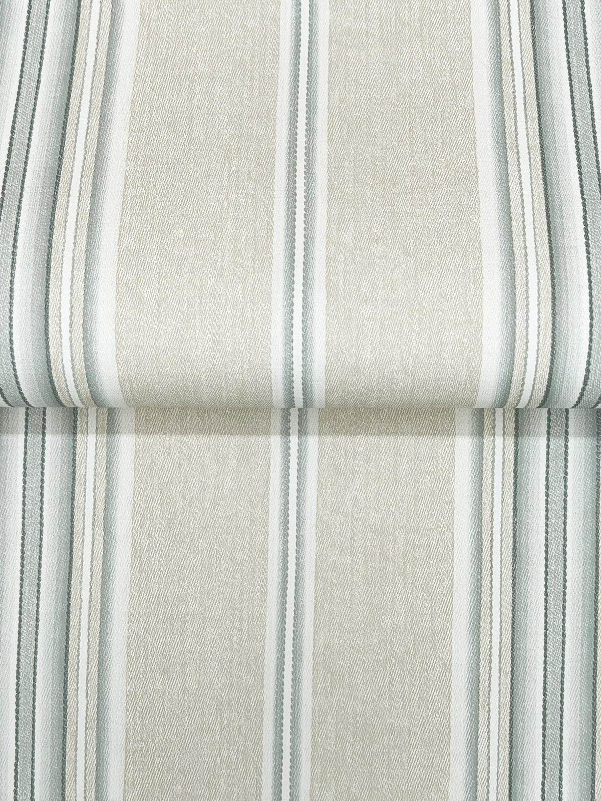 4192-83122-peel-and-stick-wallpaper-detail-closeup