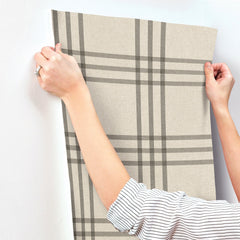 4192-83403-peel-and-stick-wallpaper-stick-application-step