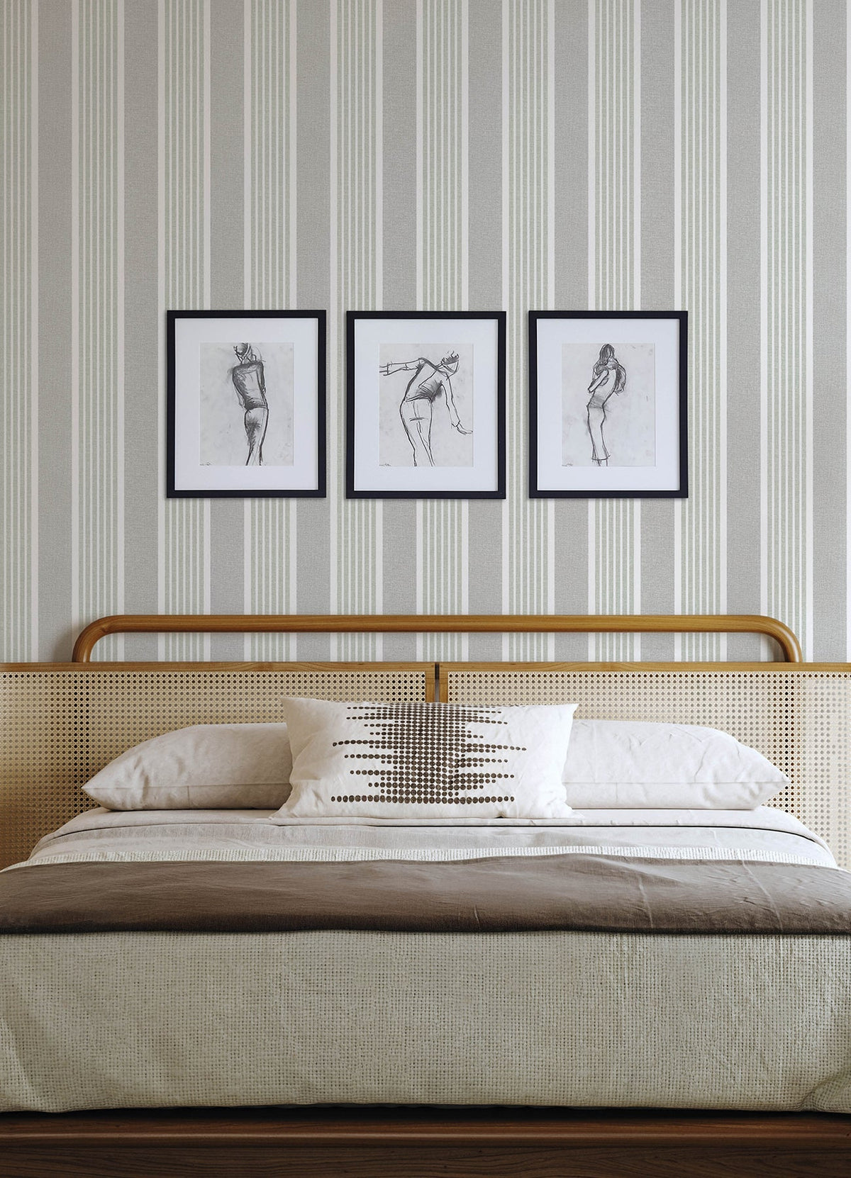 4192-83432-peel-and-stick-wallpaper-room-scene