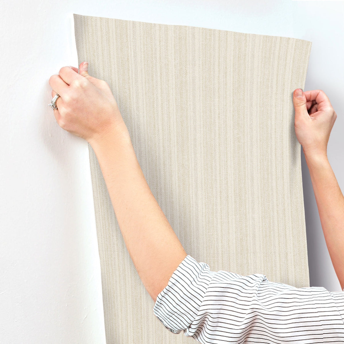 4192-83445-peel-and-stick-wallpaper-stick-application-step