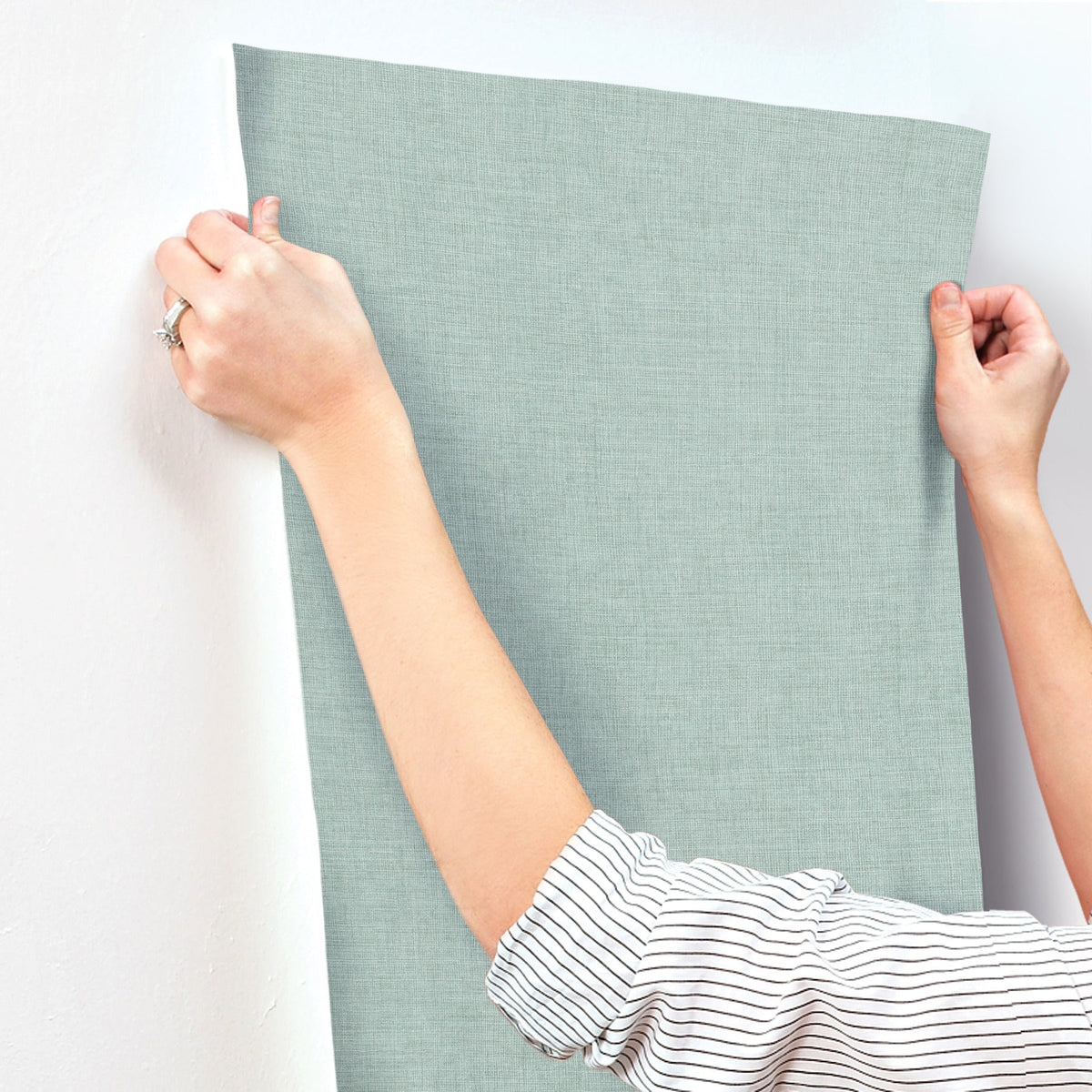 4193-7410-peel-and-stick-wallpaper-stick-application-step