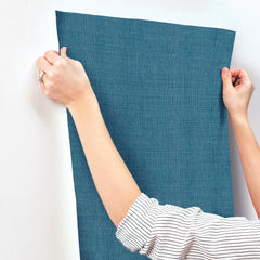 4193-7414-peel-and-stick-wallpaper-stick-application-step