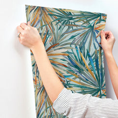 4193-7451-peel-and-stick-wallpaper-stick-application-step