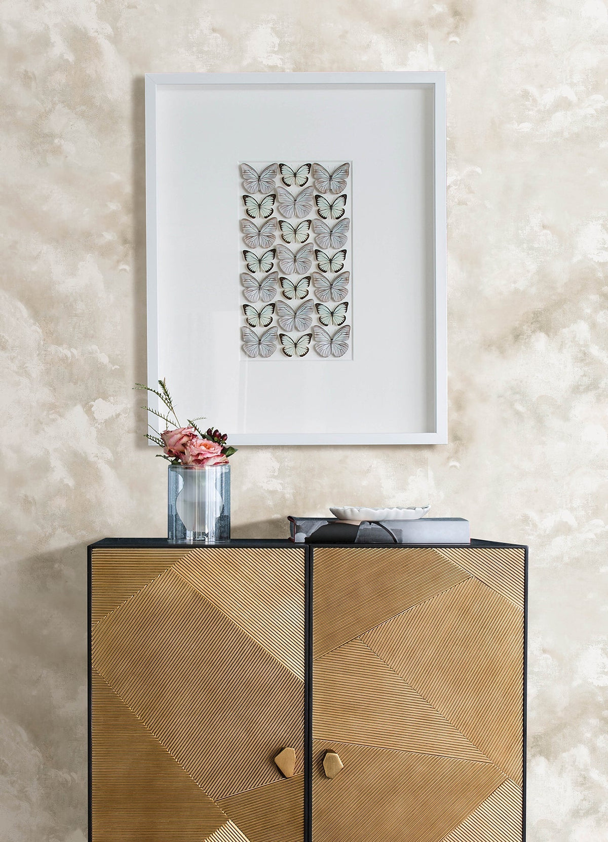 4193-7460-peel-and-stick-wallpaper-room-scene-detail-closeup