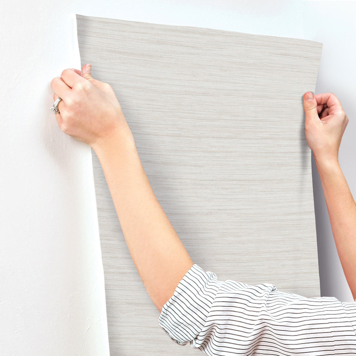 4197-25962-peel-and-stick-wallpaper-stick-application-step
