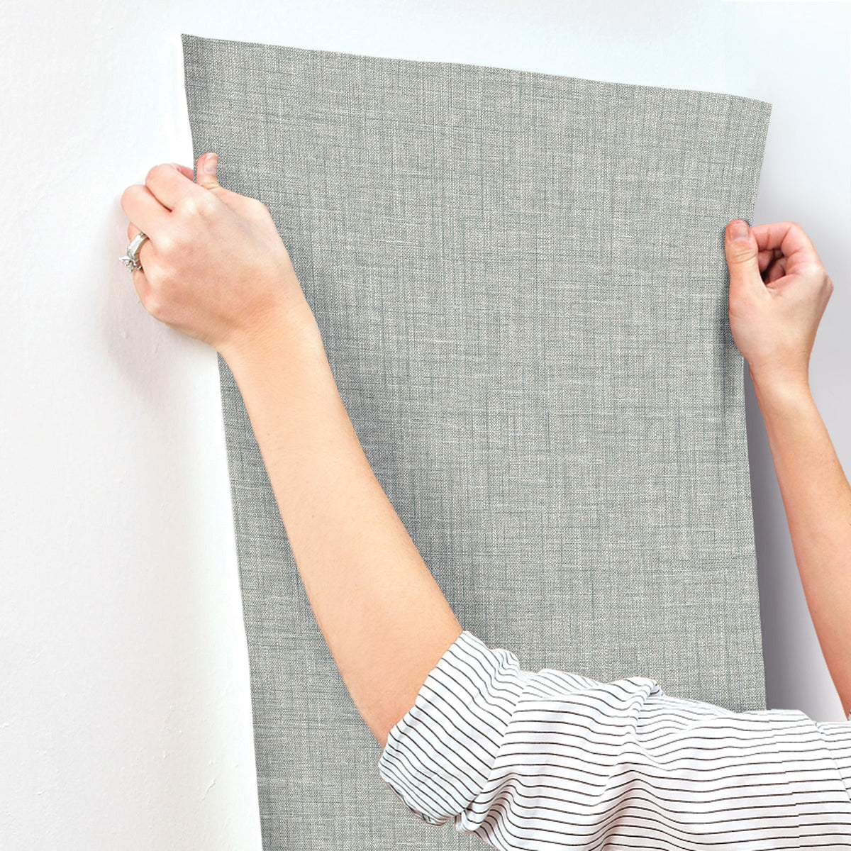 4197-26234-peel-and-stick-wallpaper-stick-application-step