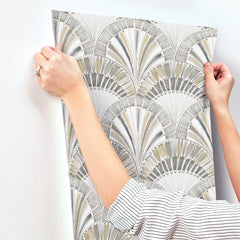 4197-27864-peel-and-stick-wallpaper-stick-application-step