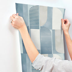4197-27880-peel-and-stick-wallpaper-stick-application-step